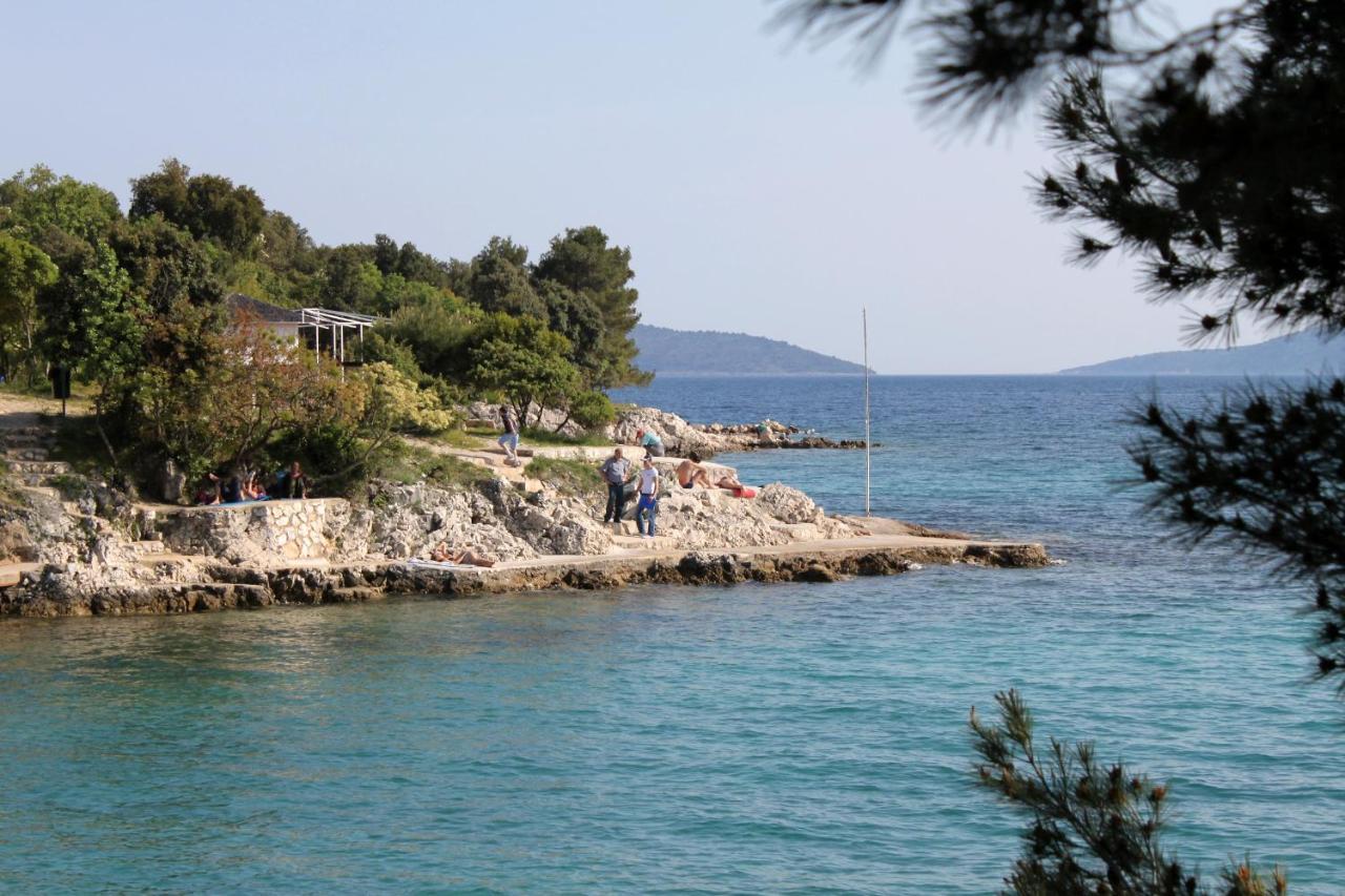 Apartments With A Parking Space Pinezici, Krk - 15269 Vrh  Exterior photo